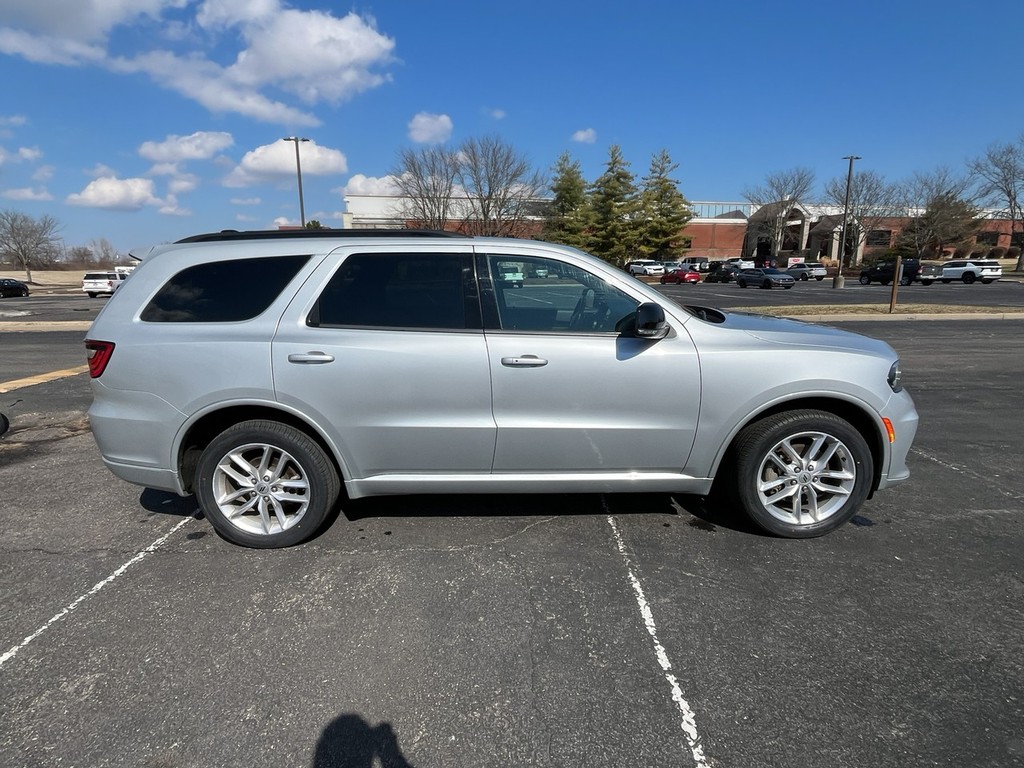 Dodge Durango Vehicle Full-screen Gallery Image 05