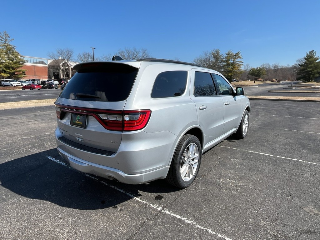 Dodge Durango Vehicle Full-screen Gallery Image 06