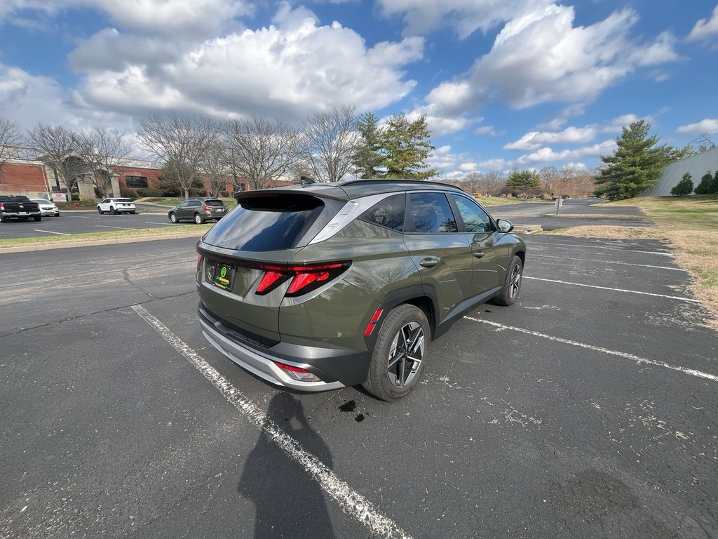 Hyundai Tucson Vehicle Full-screen Gallery Image 06