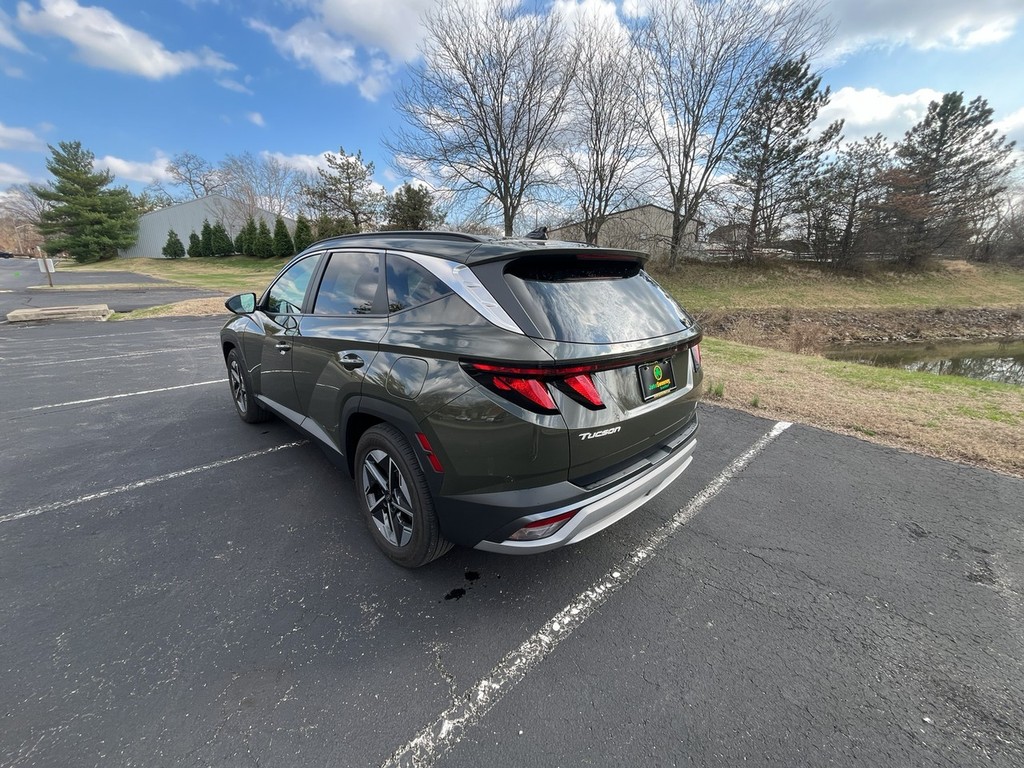 Hyundai Tucson Vehicle Full-screen Gallery Image 08