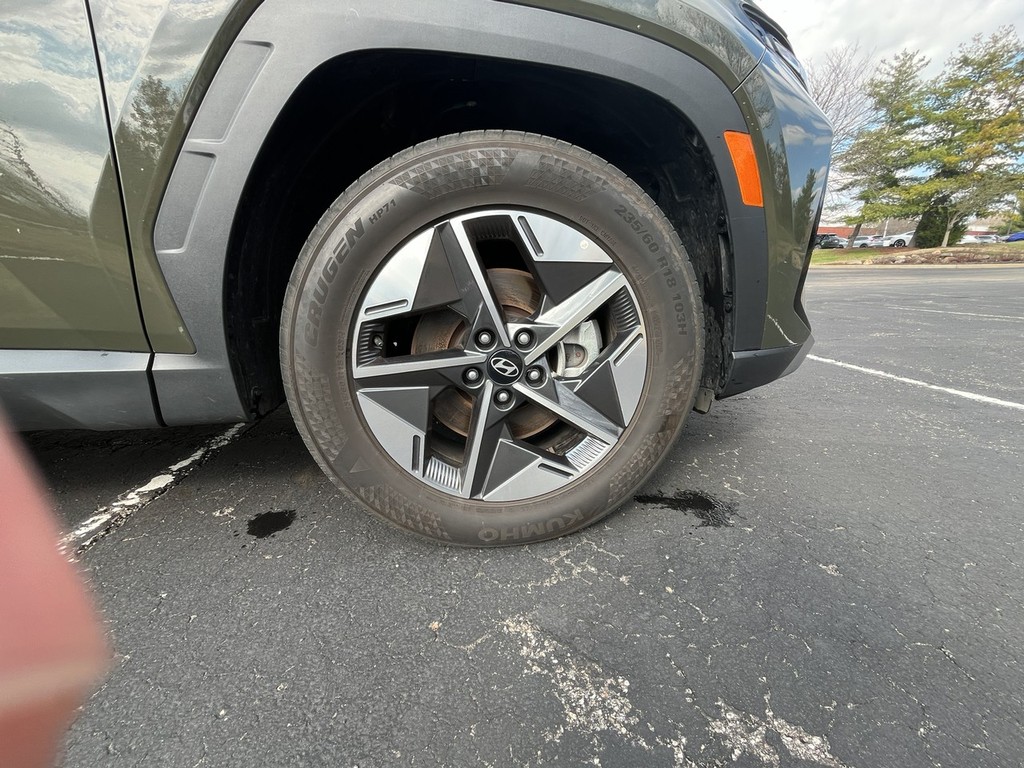 Hyundai Tucson Vehicle Full-screen Gallery Image 09