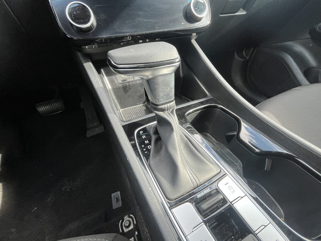 Hyundai Tucson Vehicle Full-screen Gallery Image 16