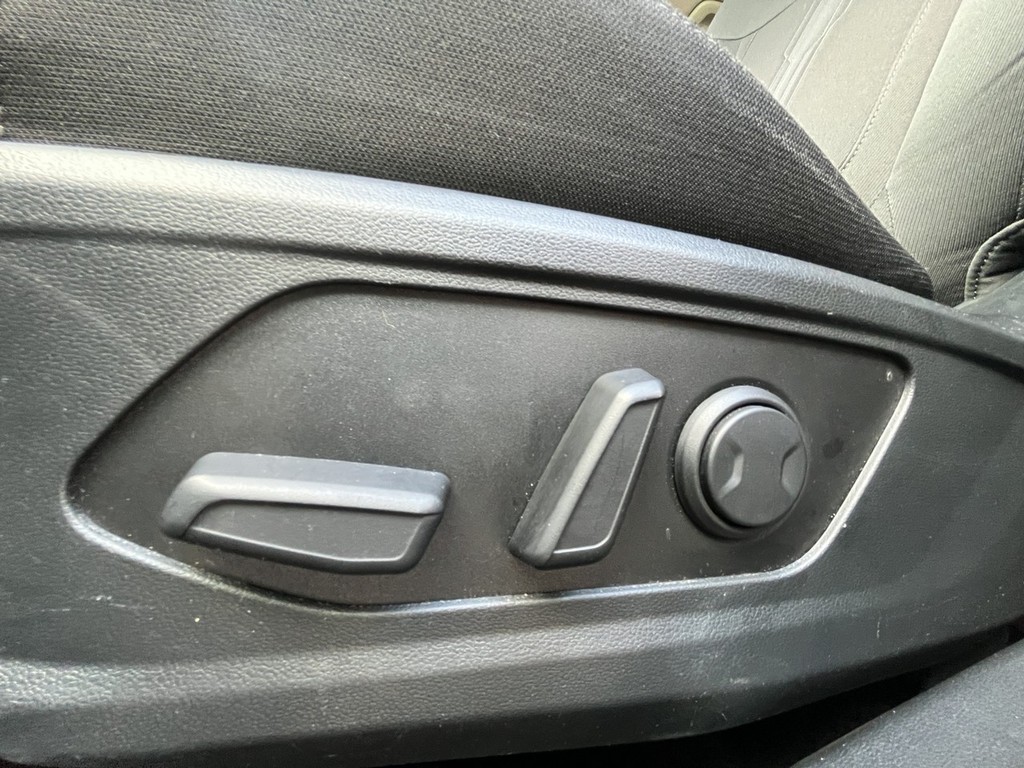 Hyundai Tucson Vehicle Full-screen Gallery Image 20