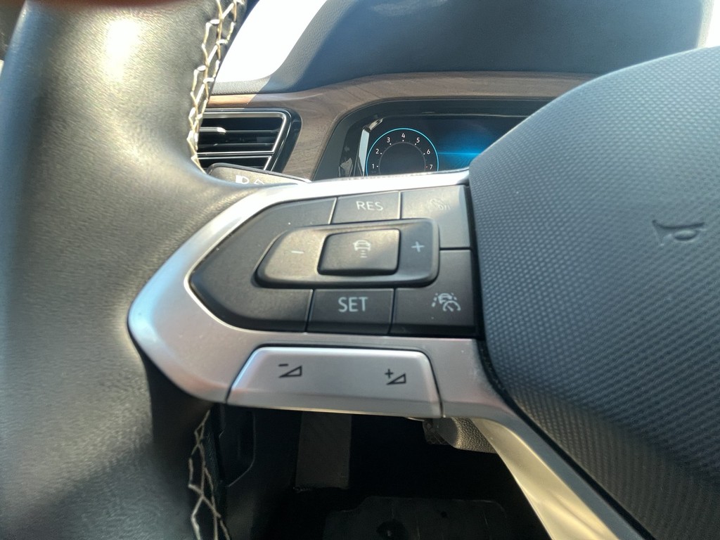 Volkswagen Atlas Vehicle Full-screen Gallery Image 25