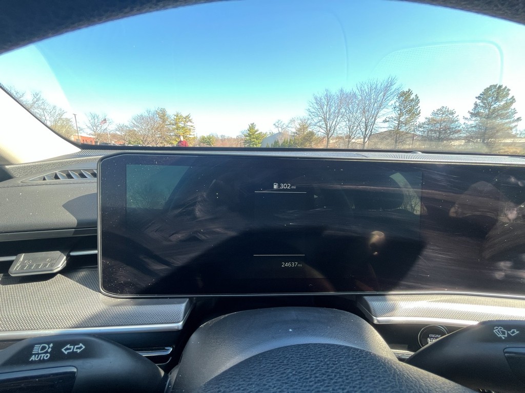 Kia K5 Vehicle Full-screen Gallery Image 26