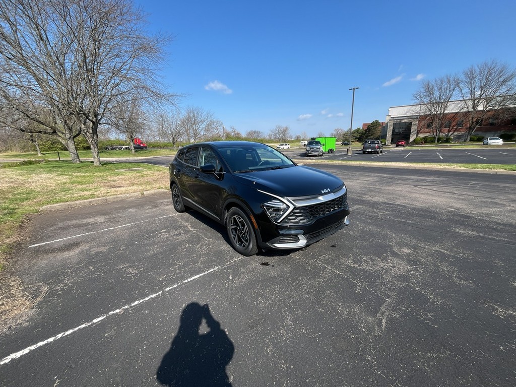 Kia SPORTAGE Vehicle Full-screen Gallery Image 04