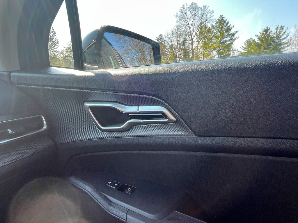 Kia SPORTAGE Vehicle Full-screen Gallery Image 22