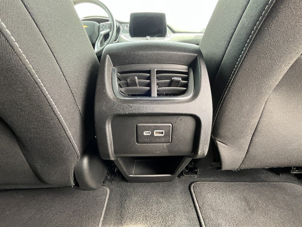 Chevrolet BLAZER Vehicle Full-screen Gallery Image 12
