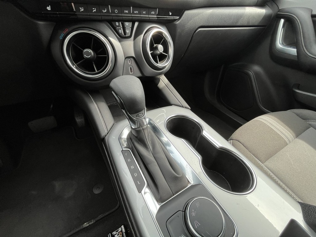 Chevrolet BLAZER Vehicle Full-screen Gallery Image 16