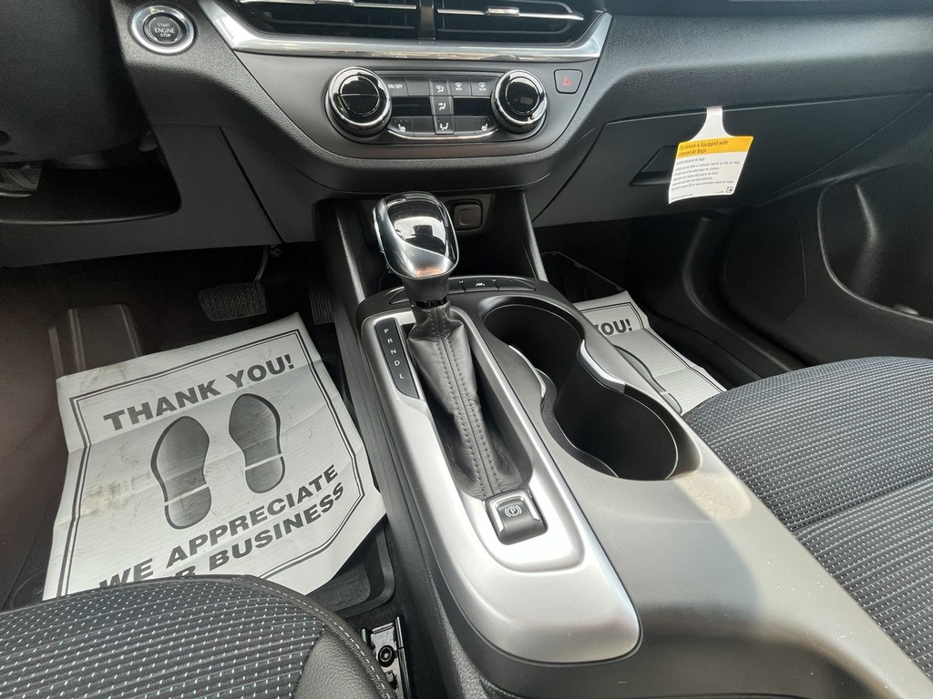 Buick ENVISTA Vehicle Full-screen Gallery Image 16