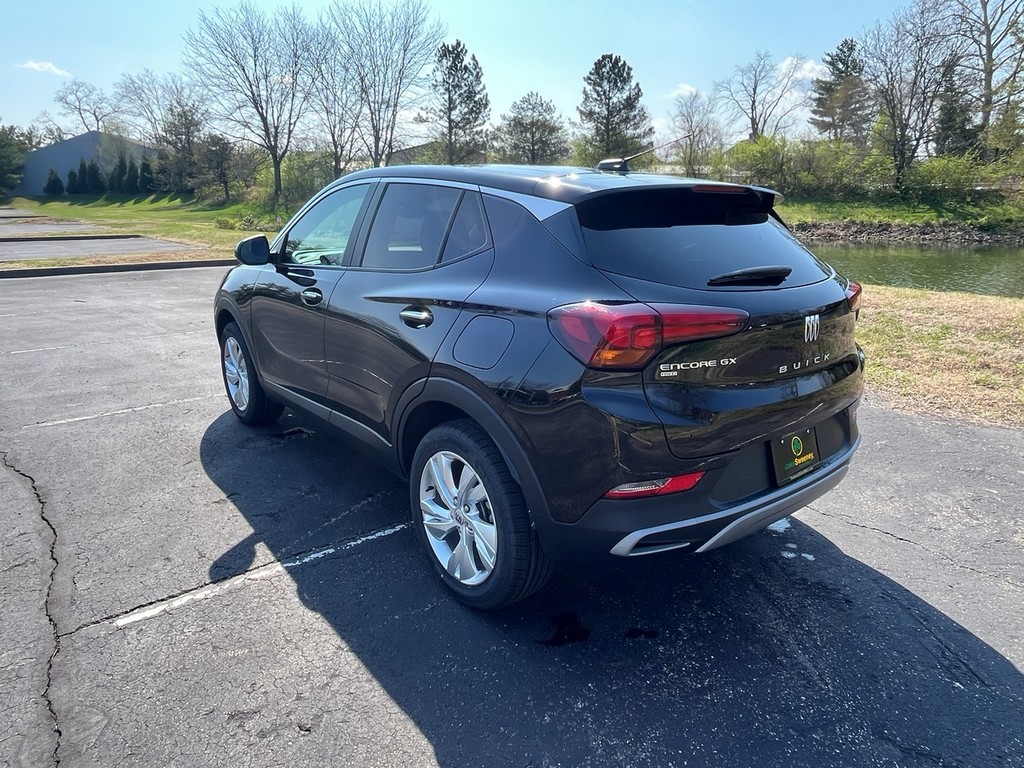 Buick Encore GX Vehicle Full-screen Gallery Image 08