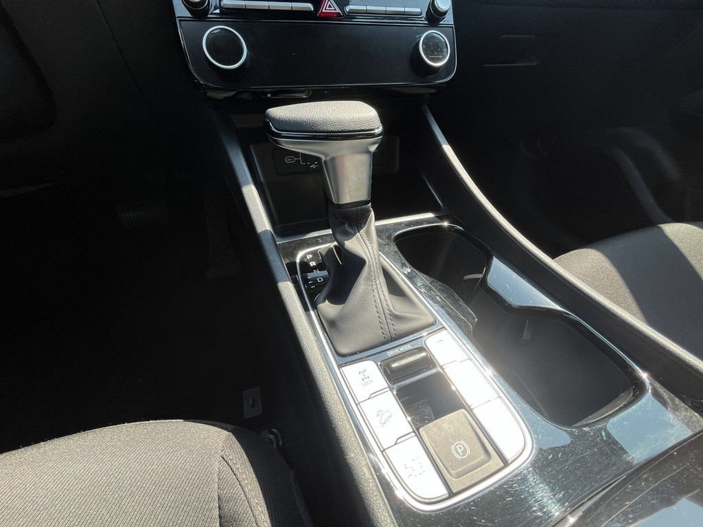 Hyundai Tucson Vehicle Full-screen Gallery Image 16