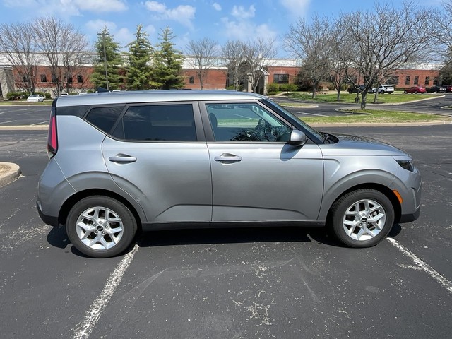 Kia Soul Vehicle Full-screen Gallery Image 05