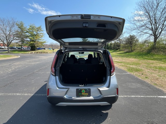 Kia Soul Vehicle Full-screen Gallery Image 10