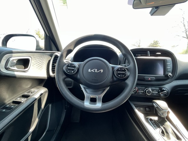 Kia Soul Vehicle Full-screen Gallery Image 15