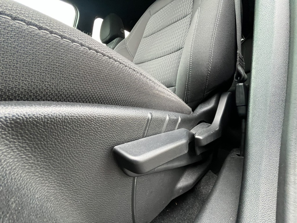 Chevrolet Equinox Vehicle Full-screen Gallery Image 20