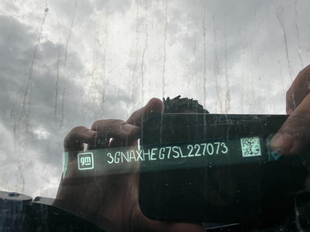 Chevrolet Equinox Vehicle Full-screen Gallery Image 23