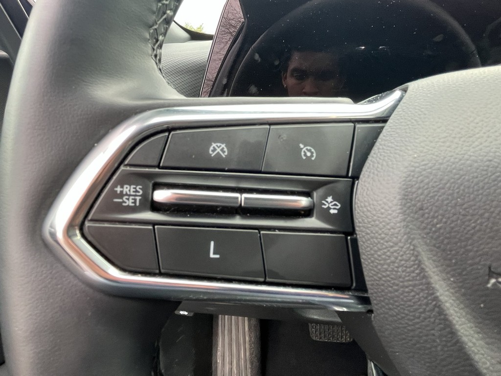 Chevrolet Equinox Vehicle Full-screen Gallery Image 24