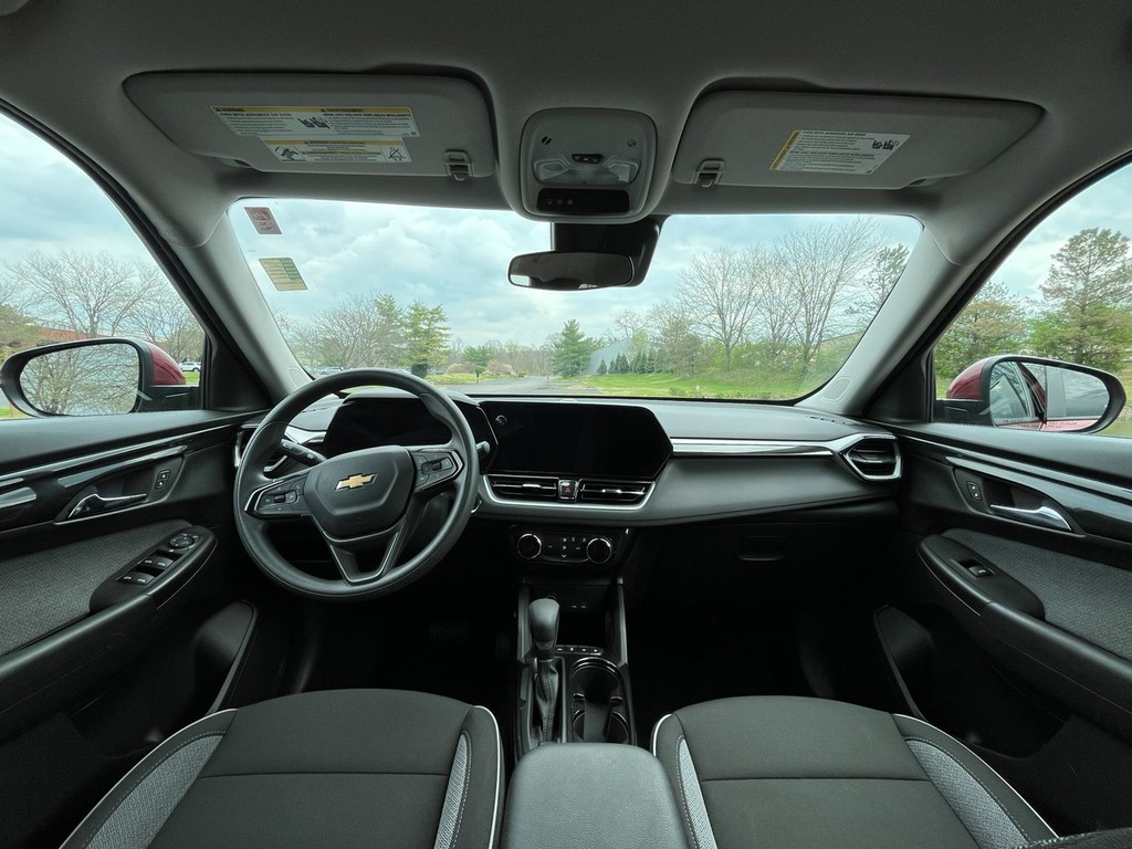 Chevrolet Trailblazer Vehicle Full-screen Gallery Image 13