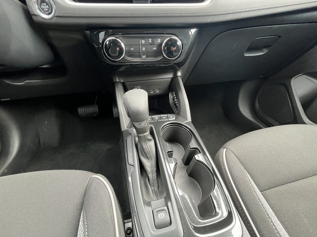 Chevrolet Trailblazer Vehicle Full-screen Gallery Image 16