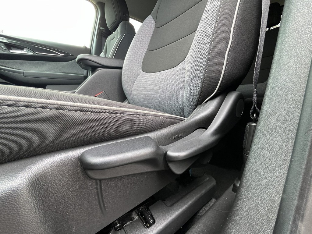 Chevrolet Trailblazer Vehicle Full-screen Gallery Image 20