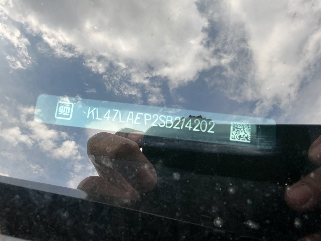 Buick Envista Vehicle Full-screen Gallery Image 23