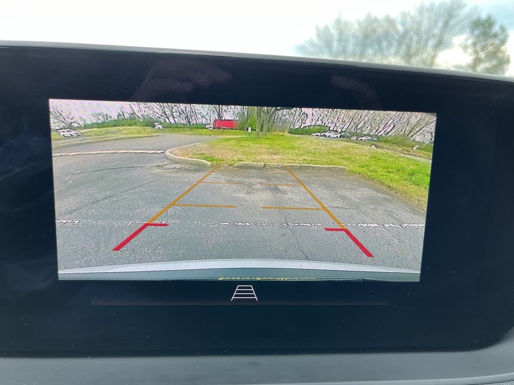 Buick Envista Vehicle Full-screen Gallery Image 27