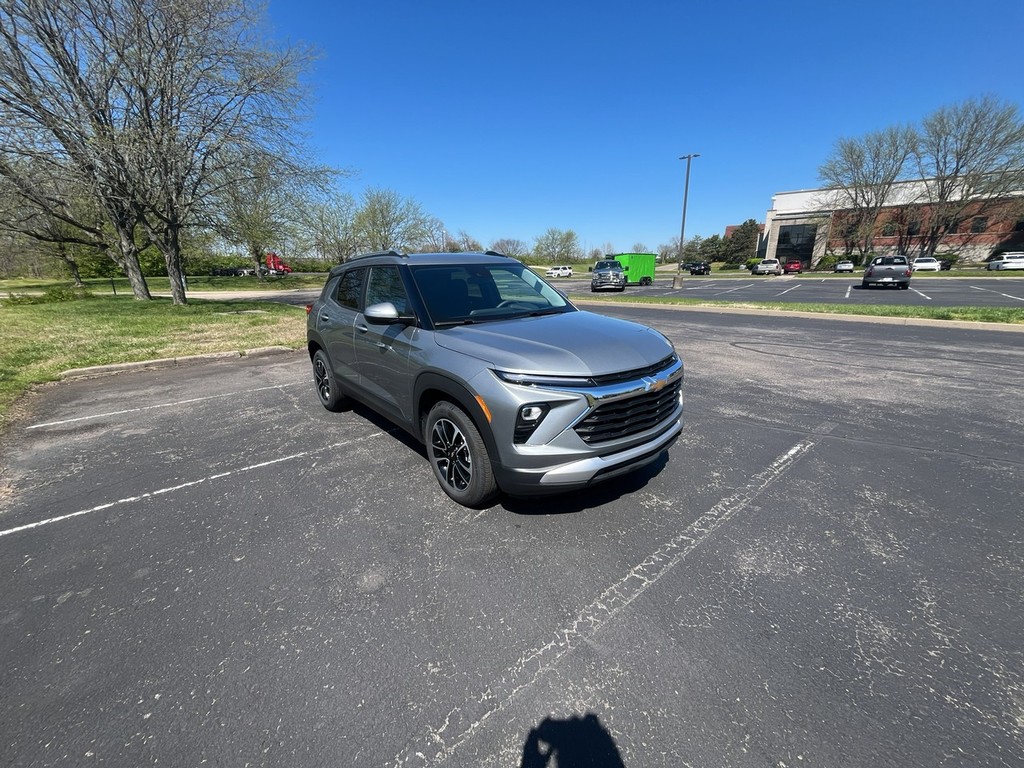 Chevrolet Trailblazer Vehicle Full-screen Gallery Image 04