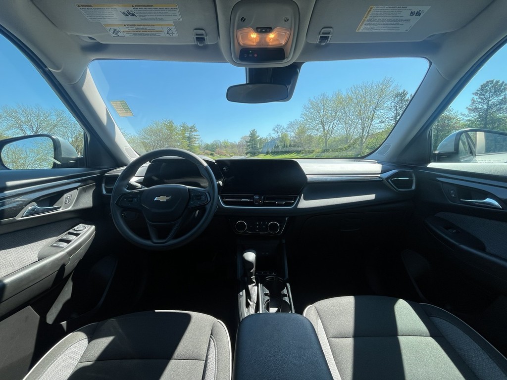 Chevrolet Trailblazer Vehicle Full-screen Gallery Image 13