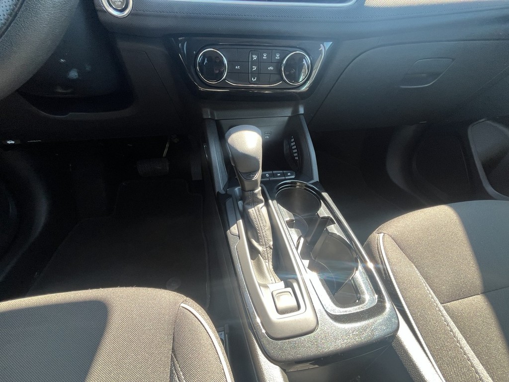 Chevrolet Trailblazer Vehicle Full-screen Gallery Image 16