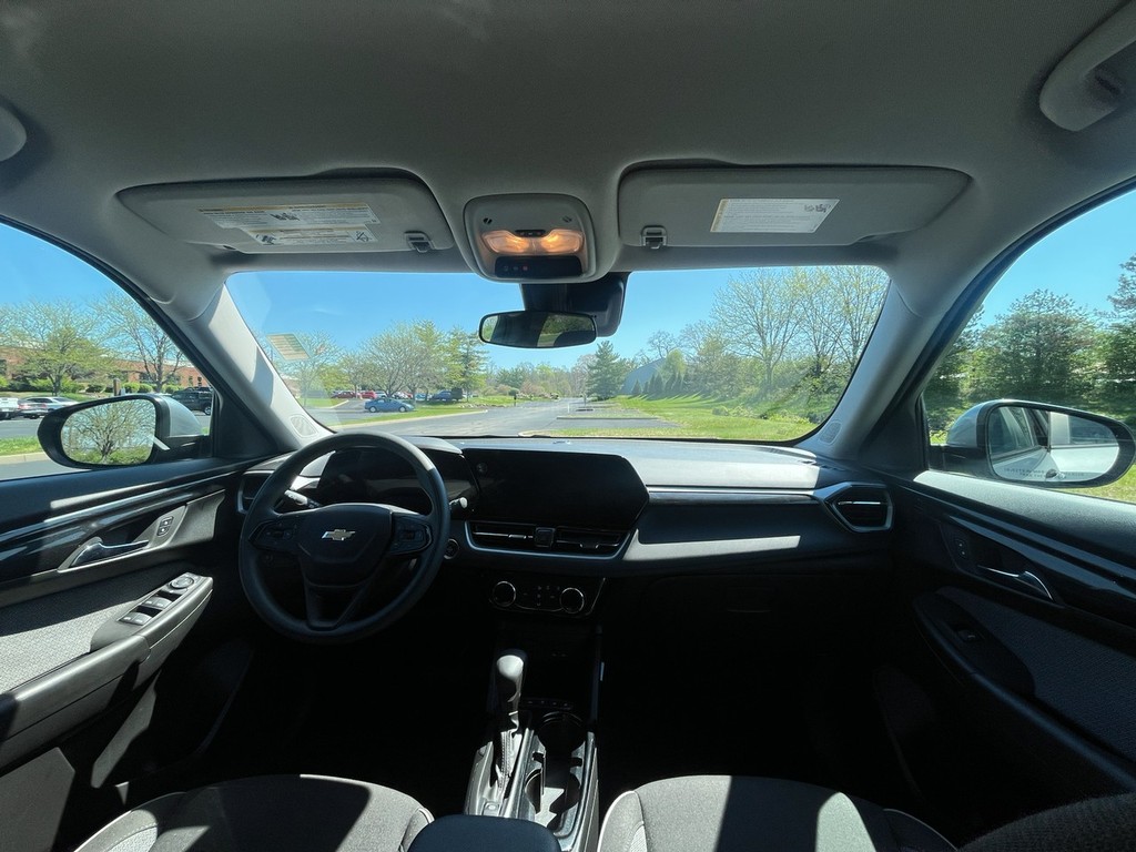 Chevrolet Trailblazer Vehicle Full-screen Gallery Image 17