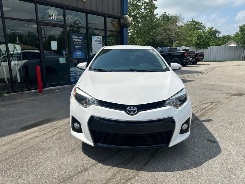 Toyota Corolla Vehicle Full-screen Gallery Image 02