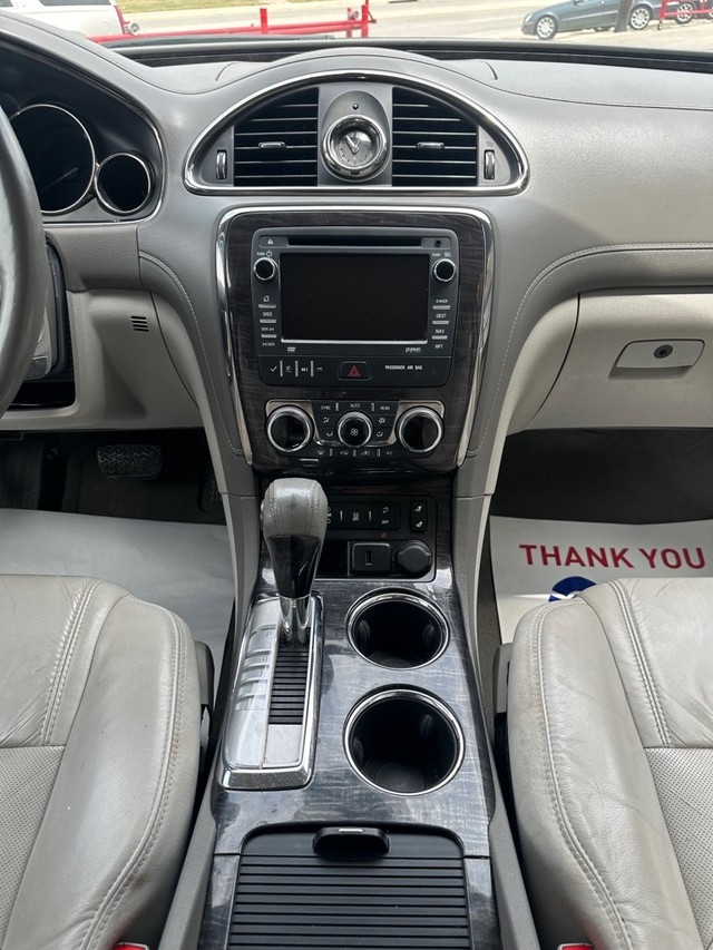 Buick Enclave Vehicle Full-screen Gallery Image 15