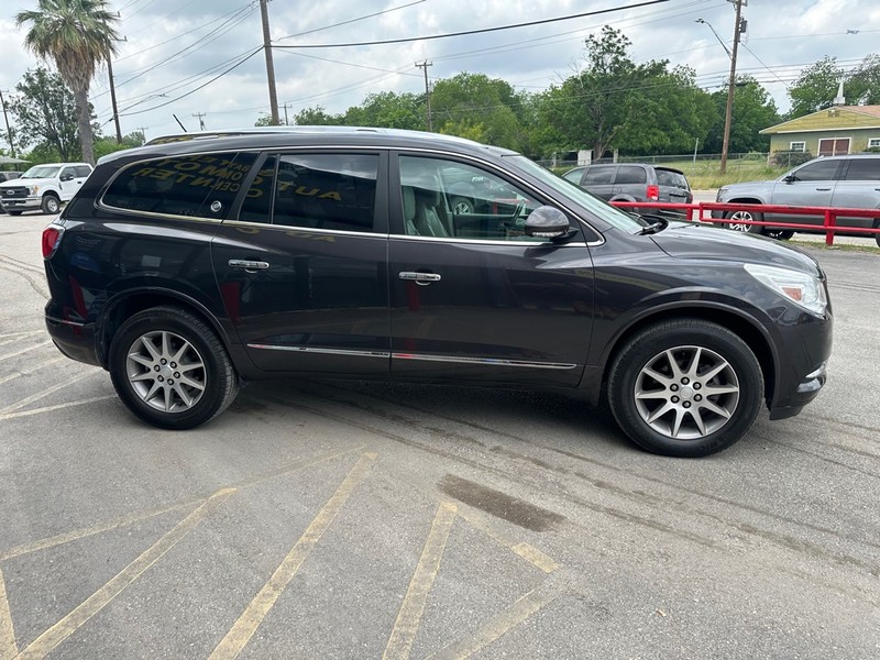 Buick Enclave Vehicle Full-screen Gallery Image 04