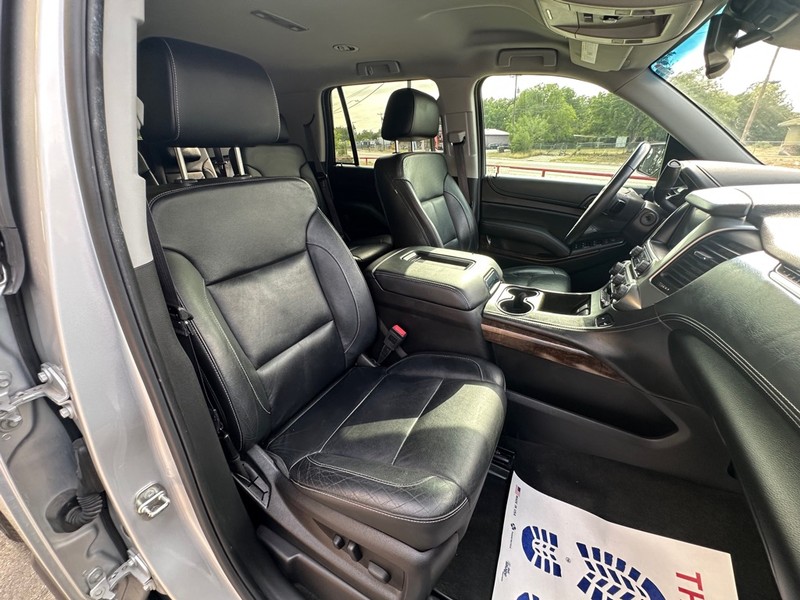 Chevrolet Tahoe Vehicle Full-screen Gallery Image 16