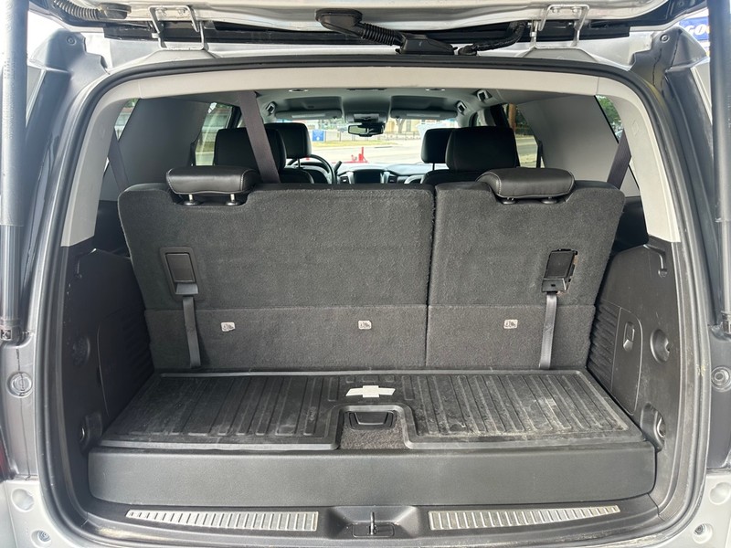 Chevrolet Tahoe Vehicle Full-screen Gallery Image 21