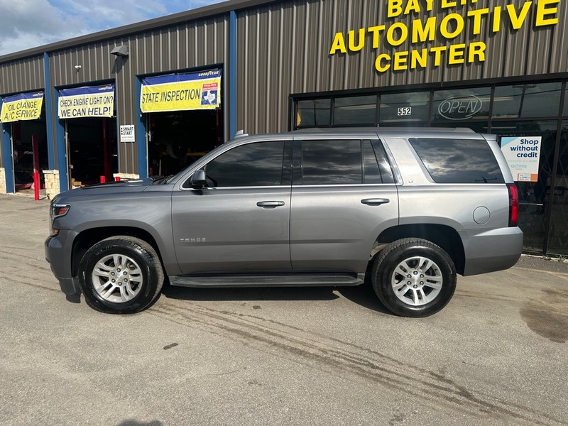 Chevrolet Tahoe Vehicle Full-screen Gallery Image 02