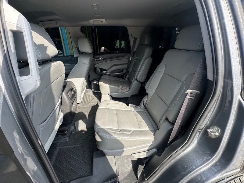 Chevrolet Tahoe Vehicle Full-screen Gallery Image 09