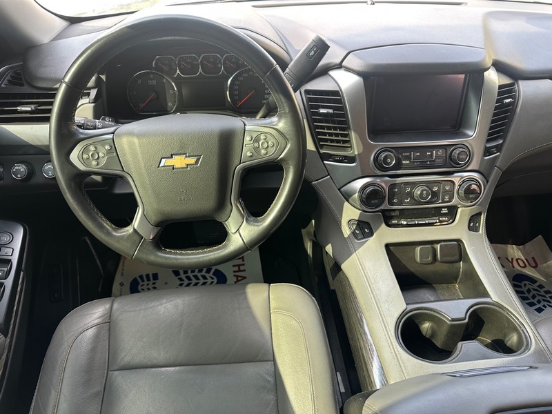 Chevrolet Tahoe Vehicle Full-screen Gallery Image 16