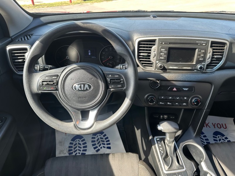 Kia Sportage Vehicle Full-screen Gallery Image 14