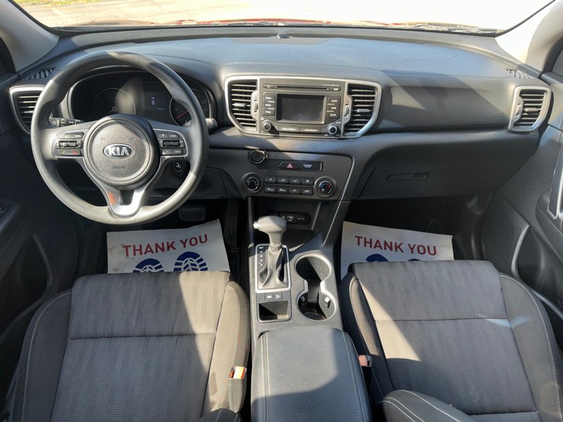 Kia Sportage Vehicle Full-screen Gallery Image 16