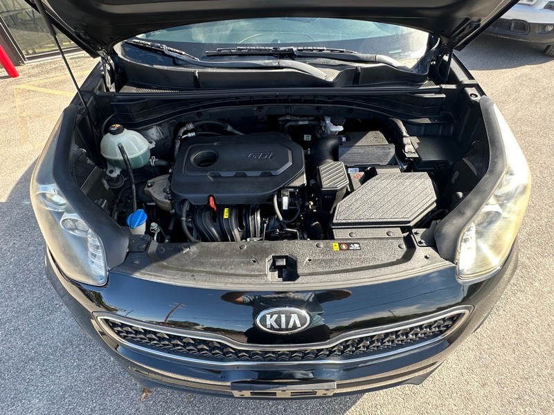 Kia Sportage Vehicle Full-screen Gallery Image 19