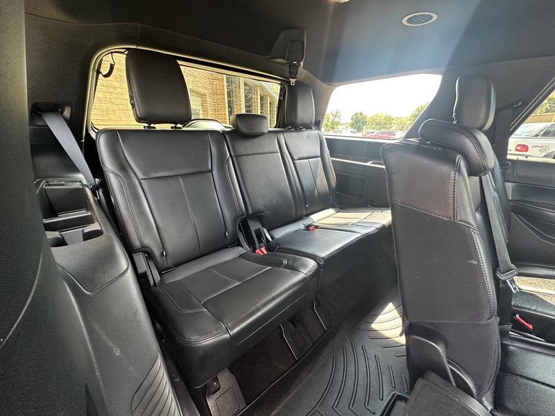 Ford Expedition Vehicle Full-screen Gallery Image 14