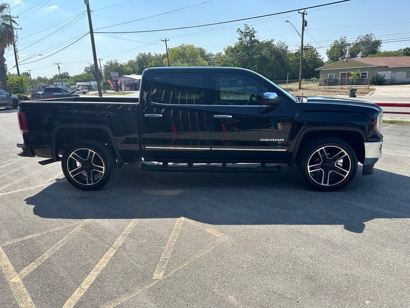 GMC SIERRA Vehicle Full-screen Gallery Image 03