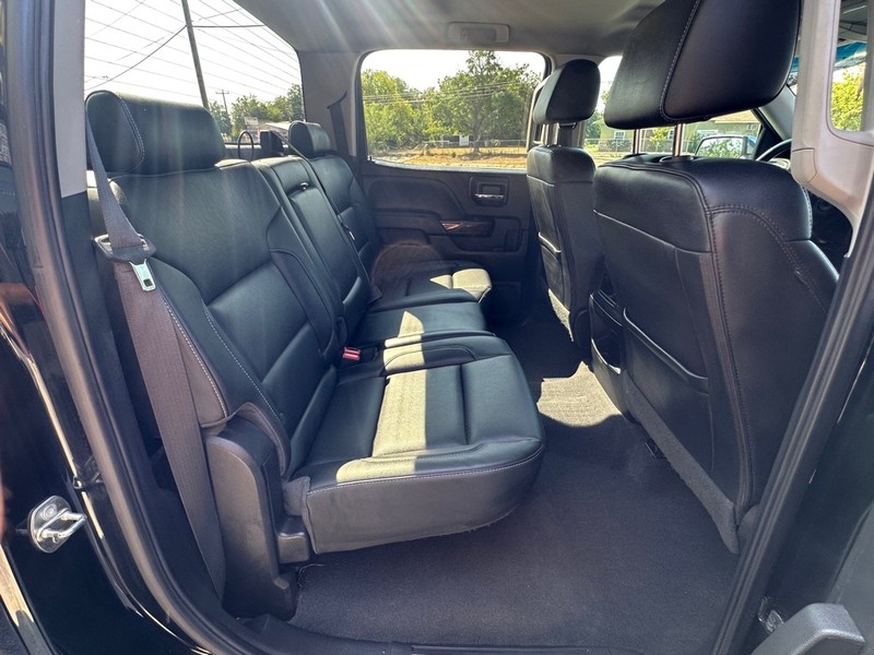 GMC SIERRA Vehicle Full-screen Gallery Image 11