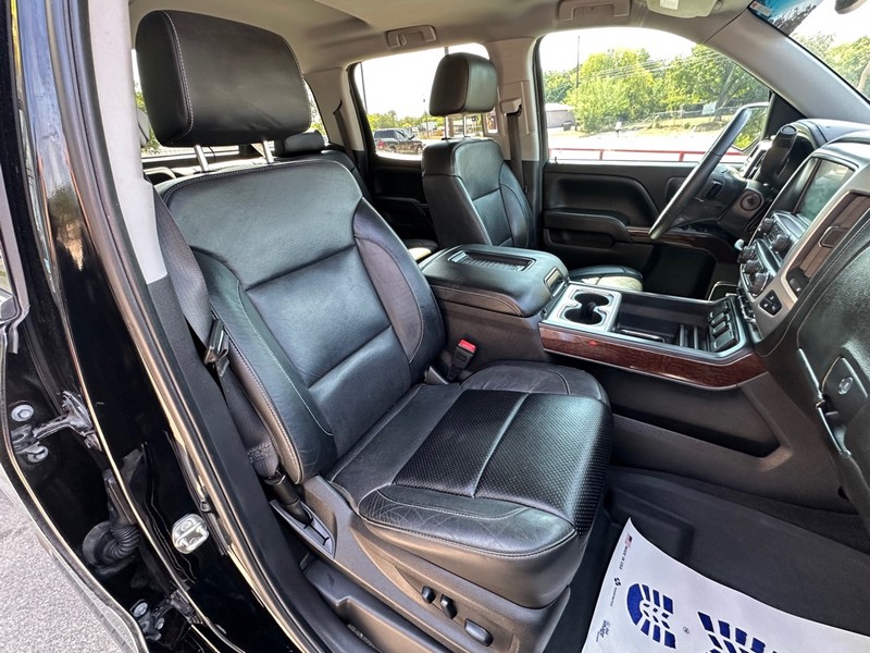 GMC SIERRA Vehicle Full-screen Gallery Image 12