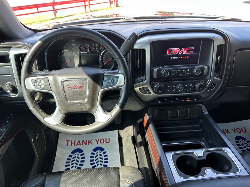 GMC SIERRA Vehicle Full-screen Gallery Image 16