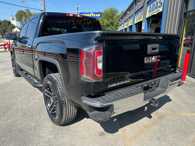 GMC SIERRA Vehicle Full-screen Gallery Image 19