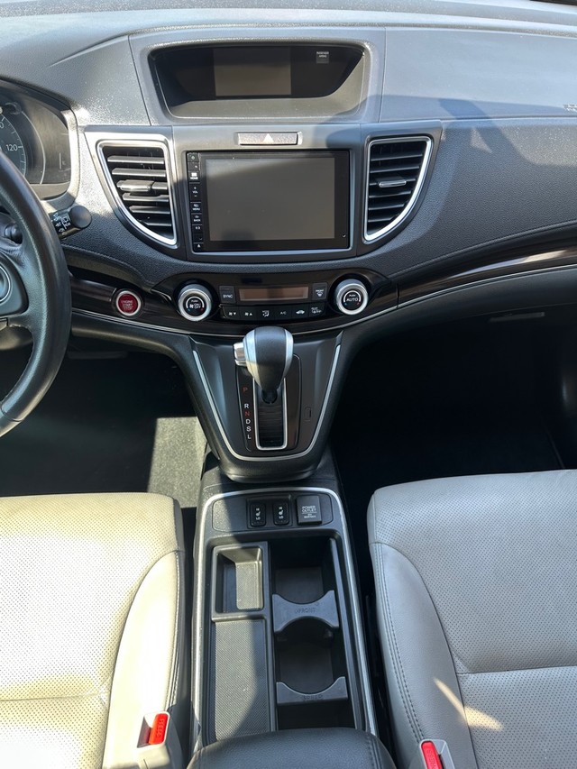 Honda CR-V Vehicle Full-screen Gallery Image 12