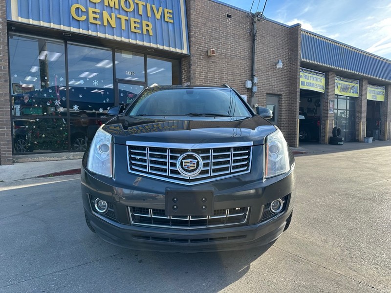 Cadillac SRX Vehicle Full-screen Gallery Image 09